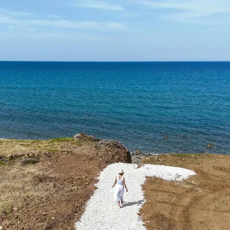 Vilă Paradise Coastal Calm At Moonlight Pachyammos