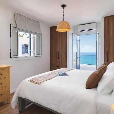 Villa Paradise Coastal Calm At Moonlight Pachyammos