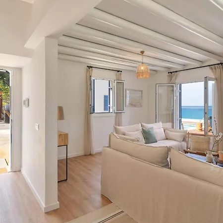 Villa Paradise Coastal Calm At Moonlight Pachyammos